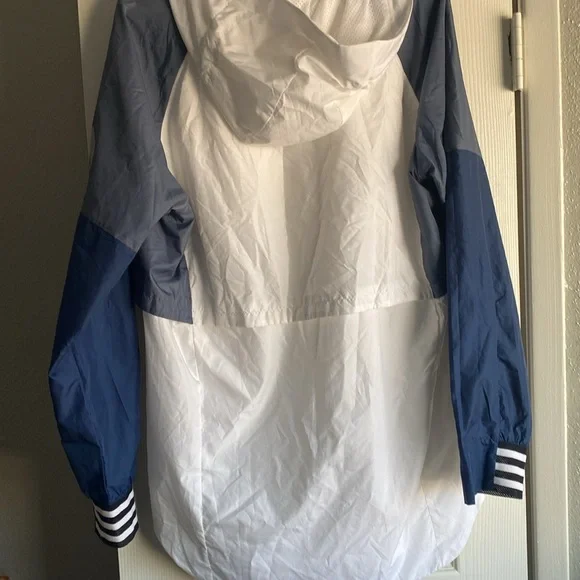 ADIDAS wind breaker, blue color blocking Zip-up size L - Picture 4 of 4